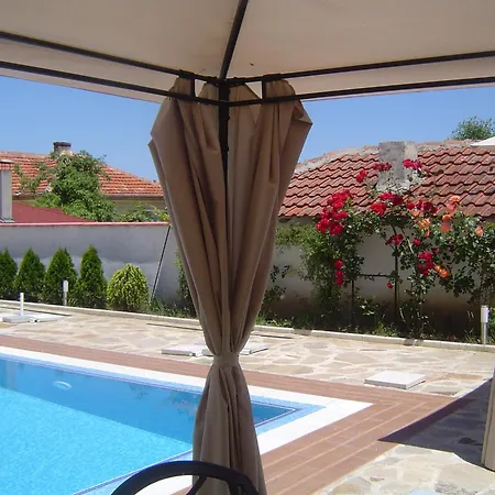 بيت ضيافة Palazzo بايالا